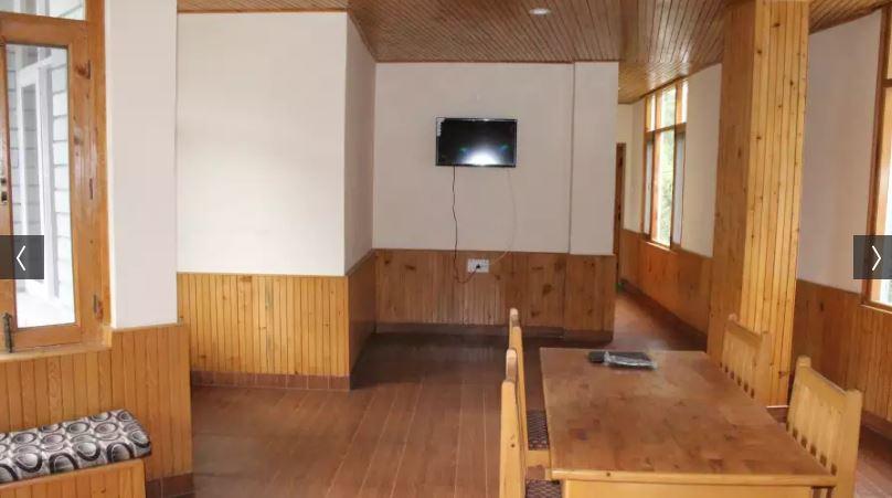 Hotel Manali Continental Kültér fotó